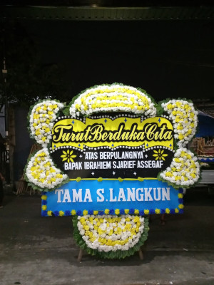 Papan Bunga Duka di Banggai Utara